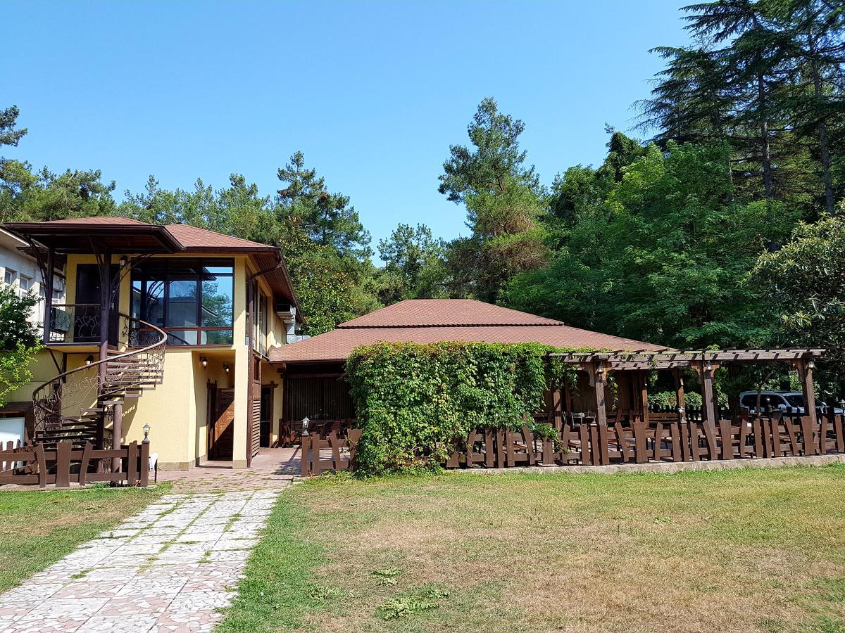 Guest House Black Sea Pizunda Eksteriør bilde